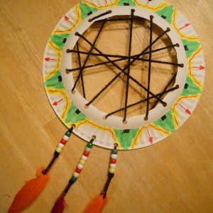 Super-Simple-Dream-Catcher-From-a-Paper-Plate